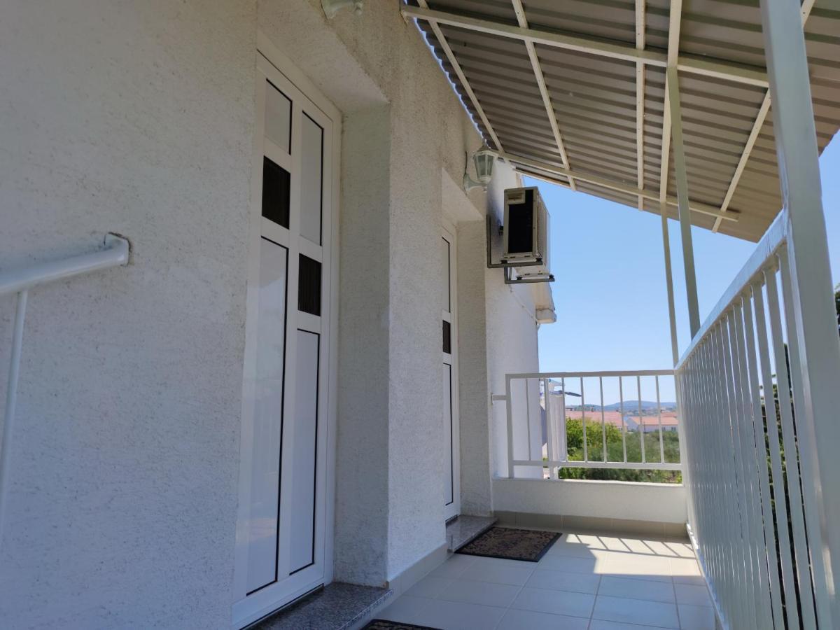 Apartments Vodice Srima Ngoại thất bức ảnh